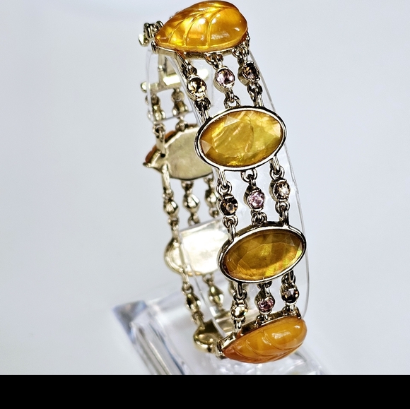 Vintage Jewelry - Rare Vintage Fall Colored Cabachons & Colorful Rhinestones in Gold Tone! ✨️